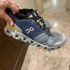 On Running Men's Navy and Gray Athletic Shoes. Only worn 2 or 3 times